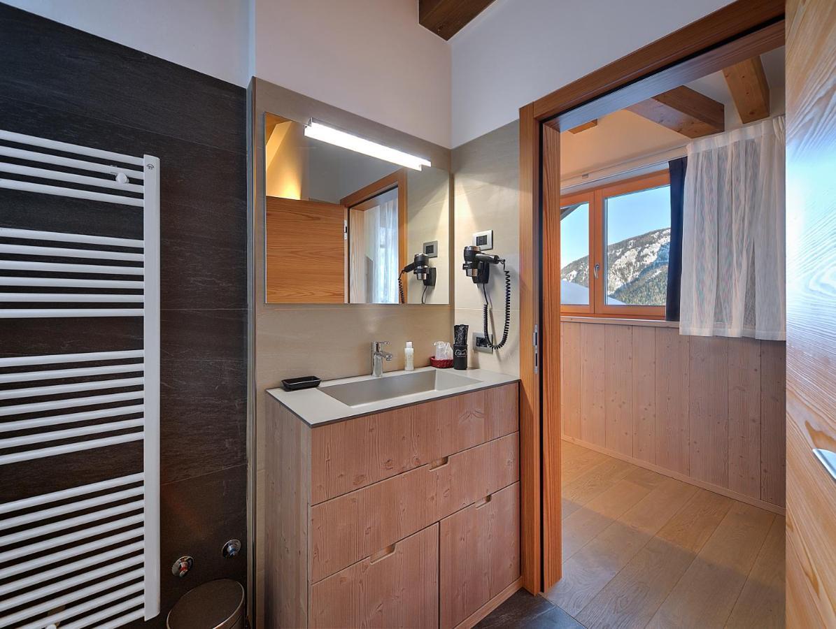 Hotel Madonna Delle Nevi Folgarida Eksteriør bilde