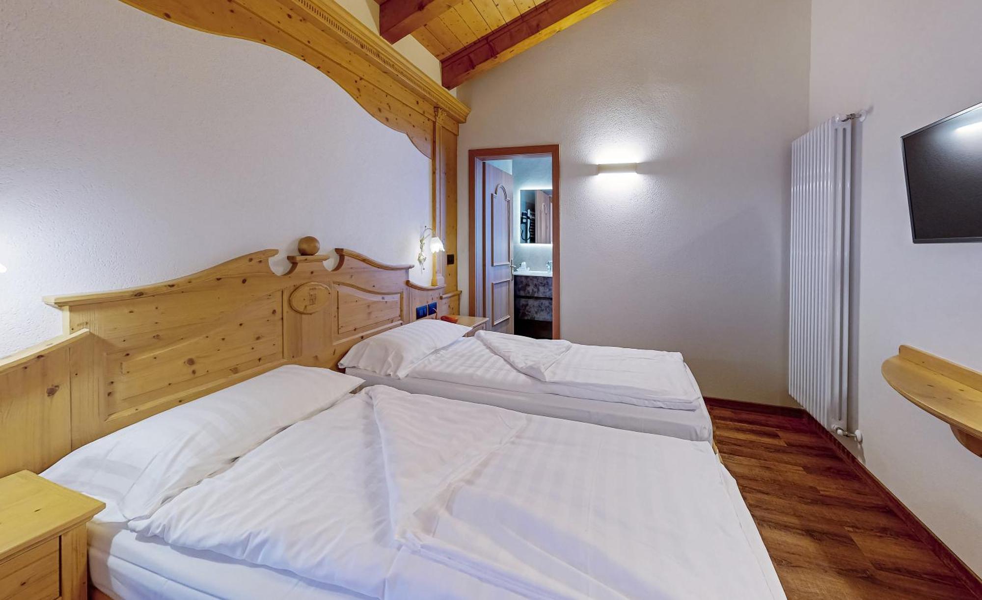 Hotel Madonna Delle Nevi Folgarida Eksteriør bilde